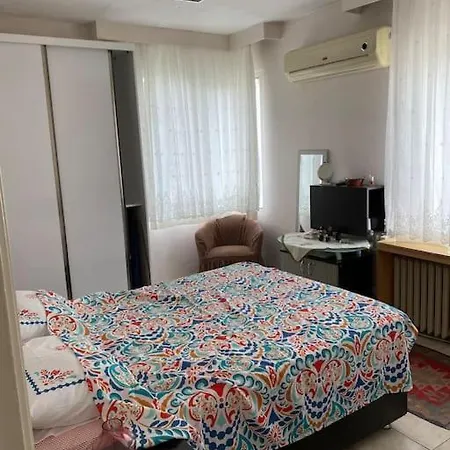 Mecidiyekoy Center